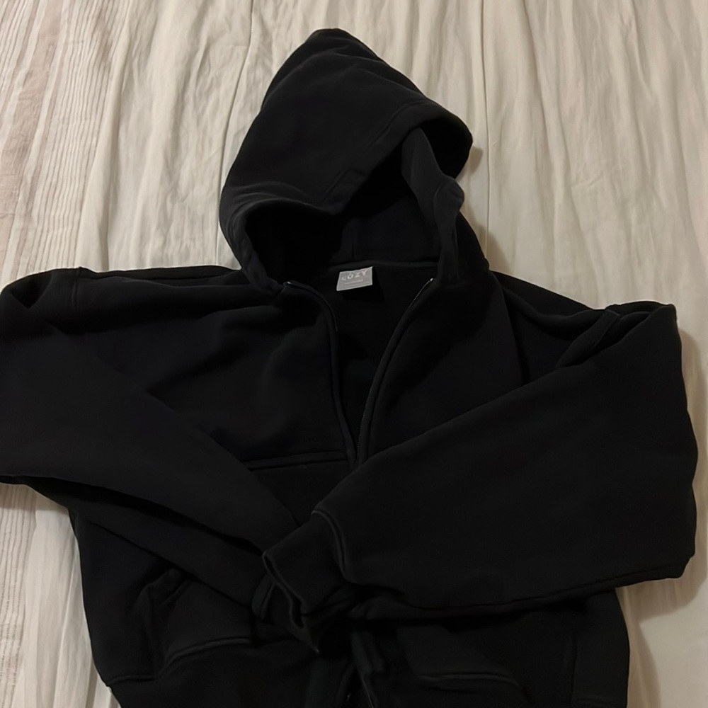 Aritzia tna cozy cropped sweatshirt